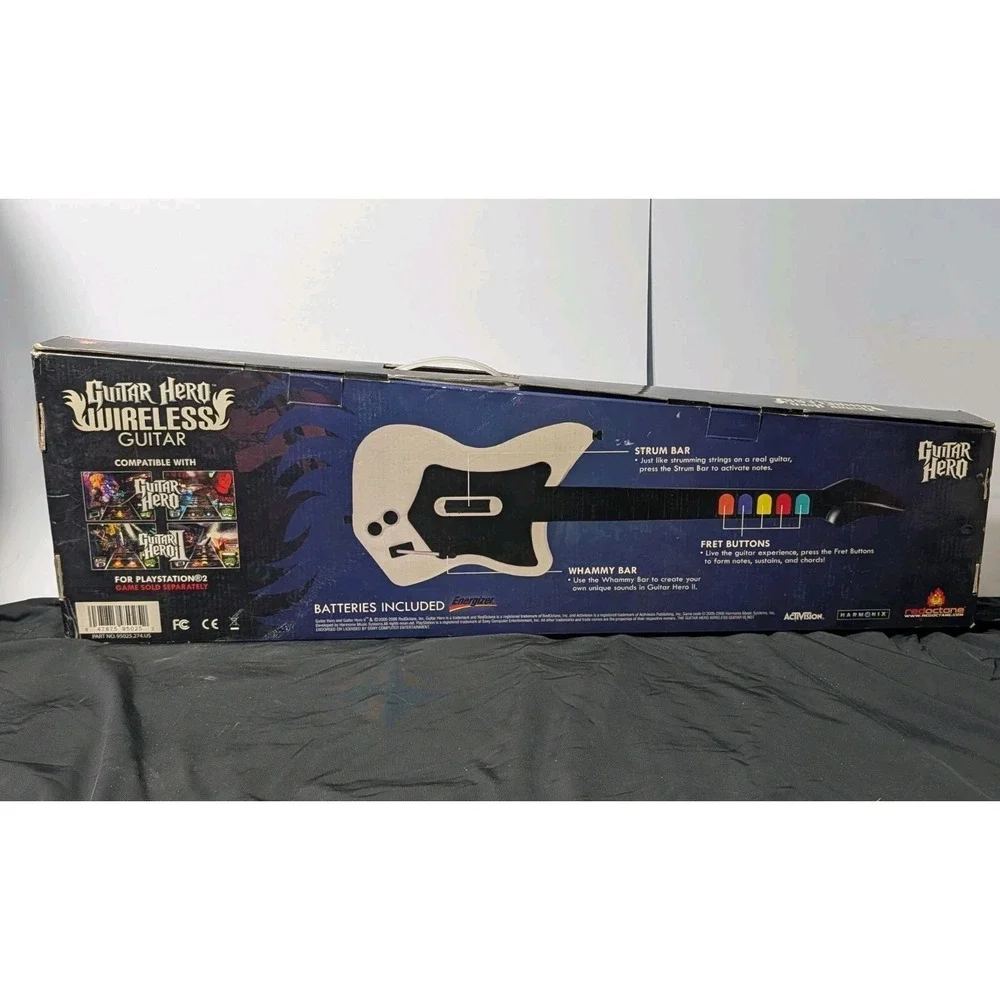 RedOctane Guitar Hero Wireless Controller PlayStation 2‎ PS2 95025 (No Dongle)